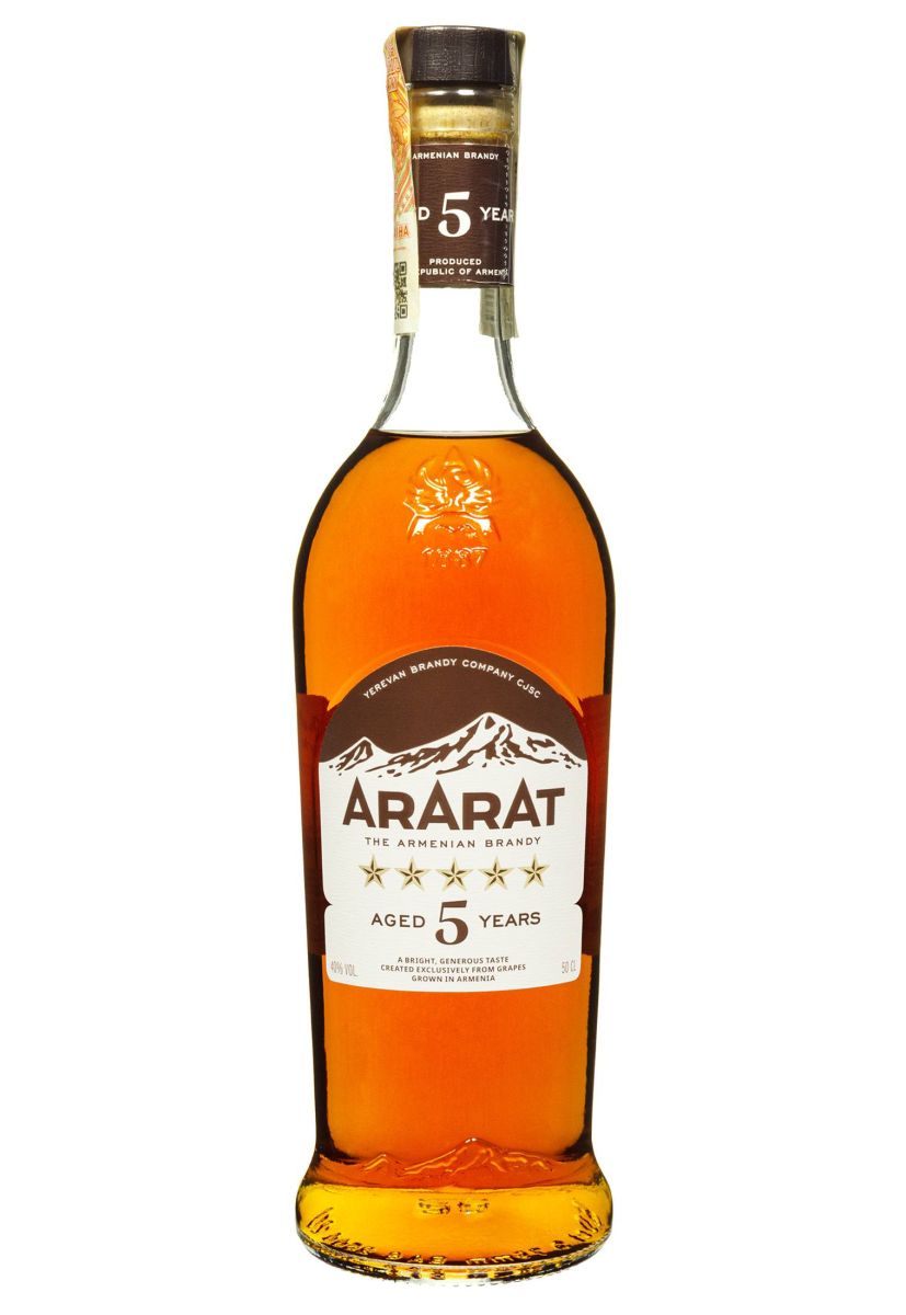 Бренди АрАрАт 5 лет в коробке 0.5 л